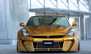 Goldzilla: Kuhl Racing & ARTIS 2012 Nissan GT-R
