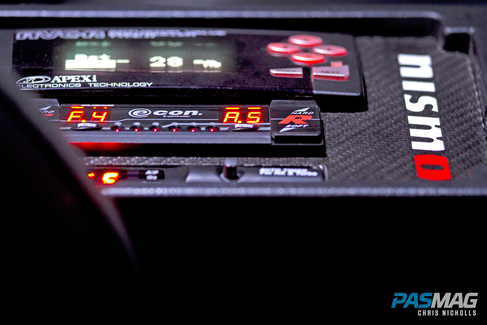 GT-Tribute: Phatt Audio's 1998 Nissan Skyline GT-T (Photo by Chris Nicholls)