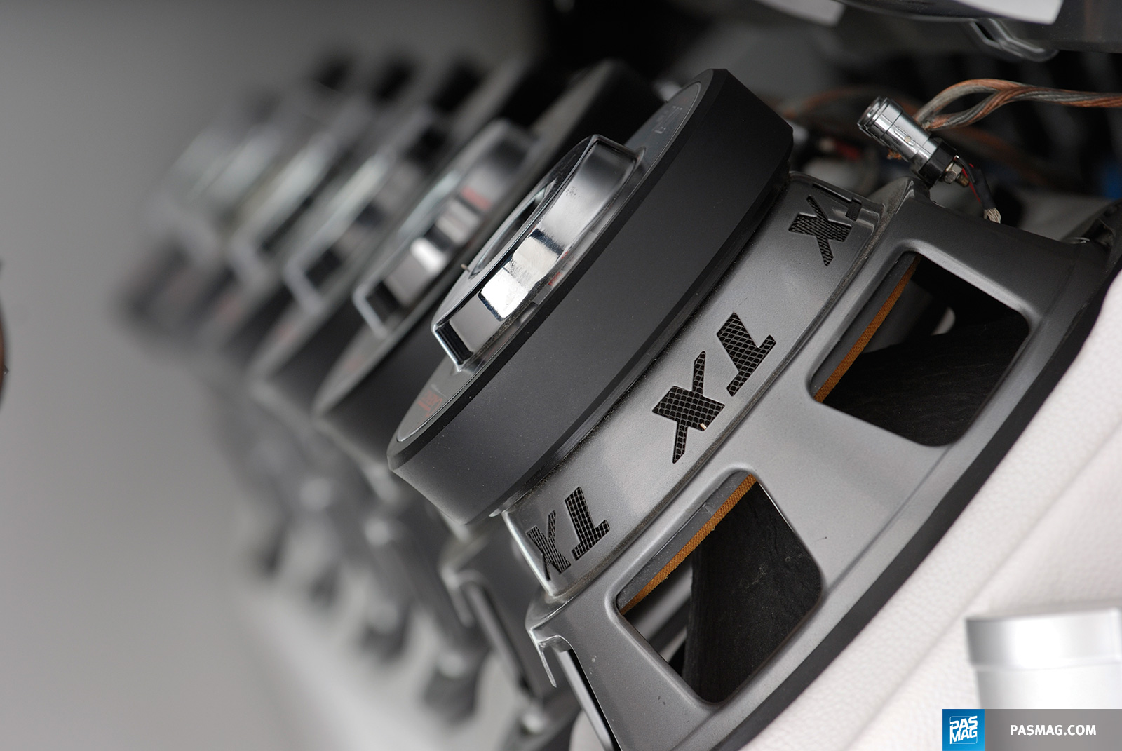 35 Cadence Sound XYLUX Distribution Mercedes Benz Vito Van Sprinter pasmag
