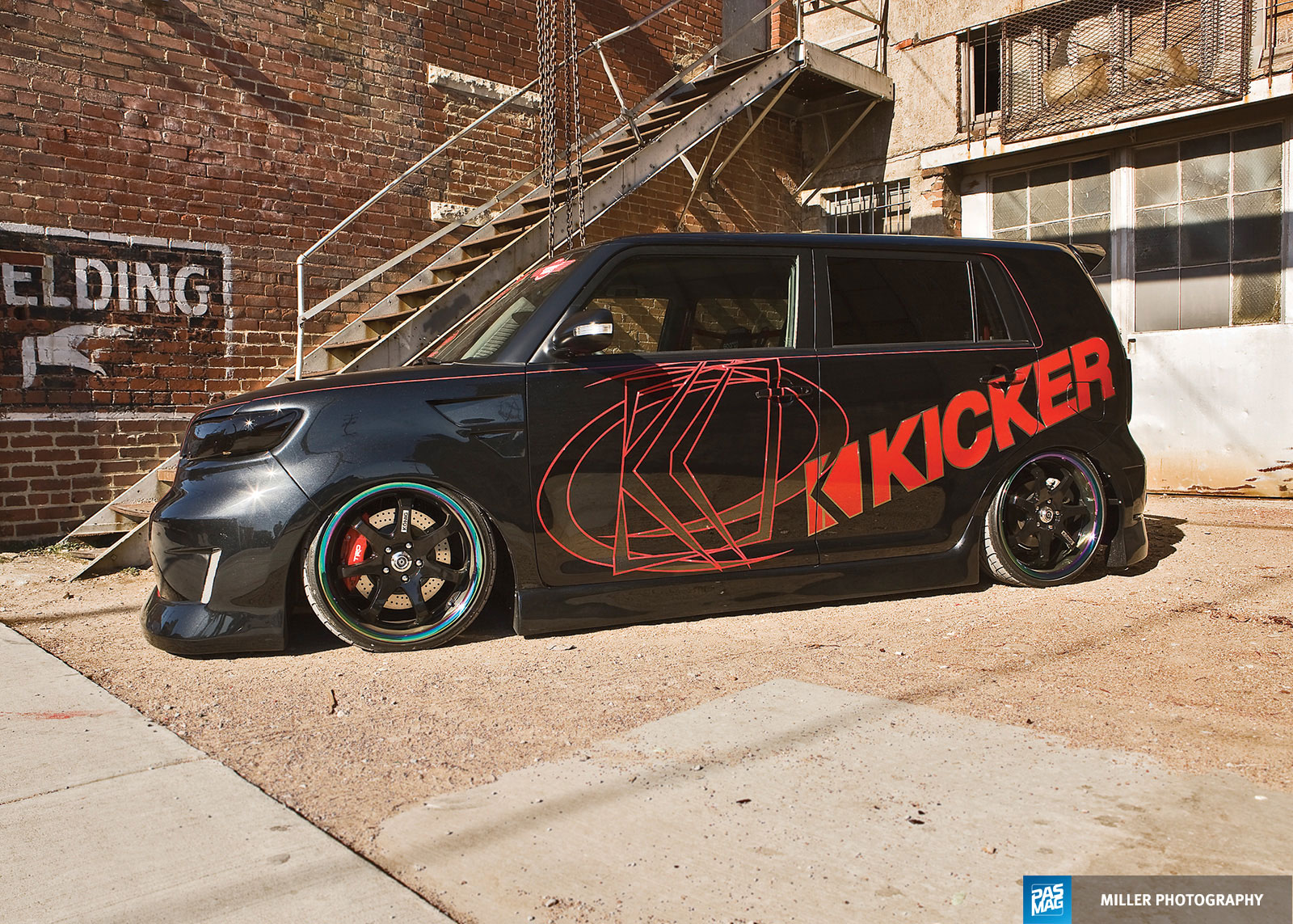 15 Kicker Audio 2008 Scion xB pasmag