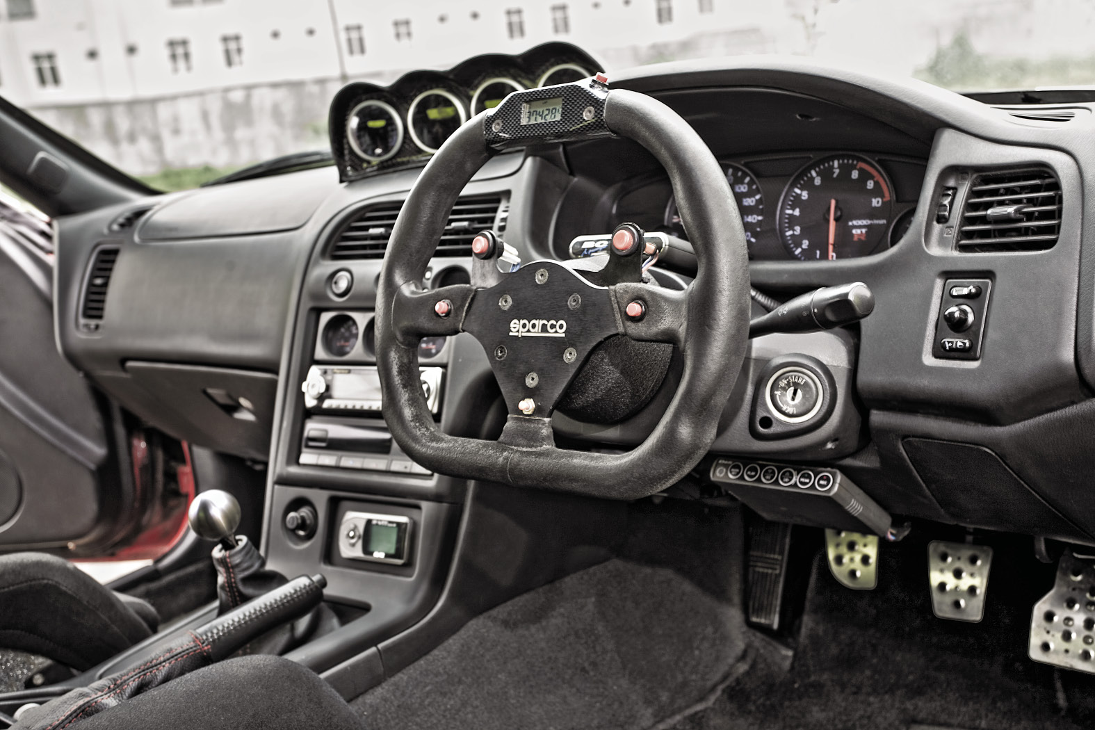 Retina Burner: Nissan Skyline R33 GT-R V-Spec